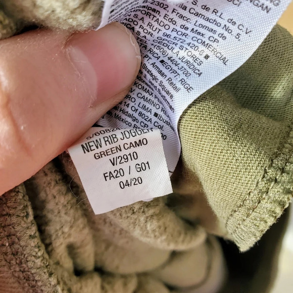 Old Navy Women's Green Camo Joggers Size Small Tall - Picture 6 of 15